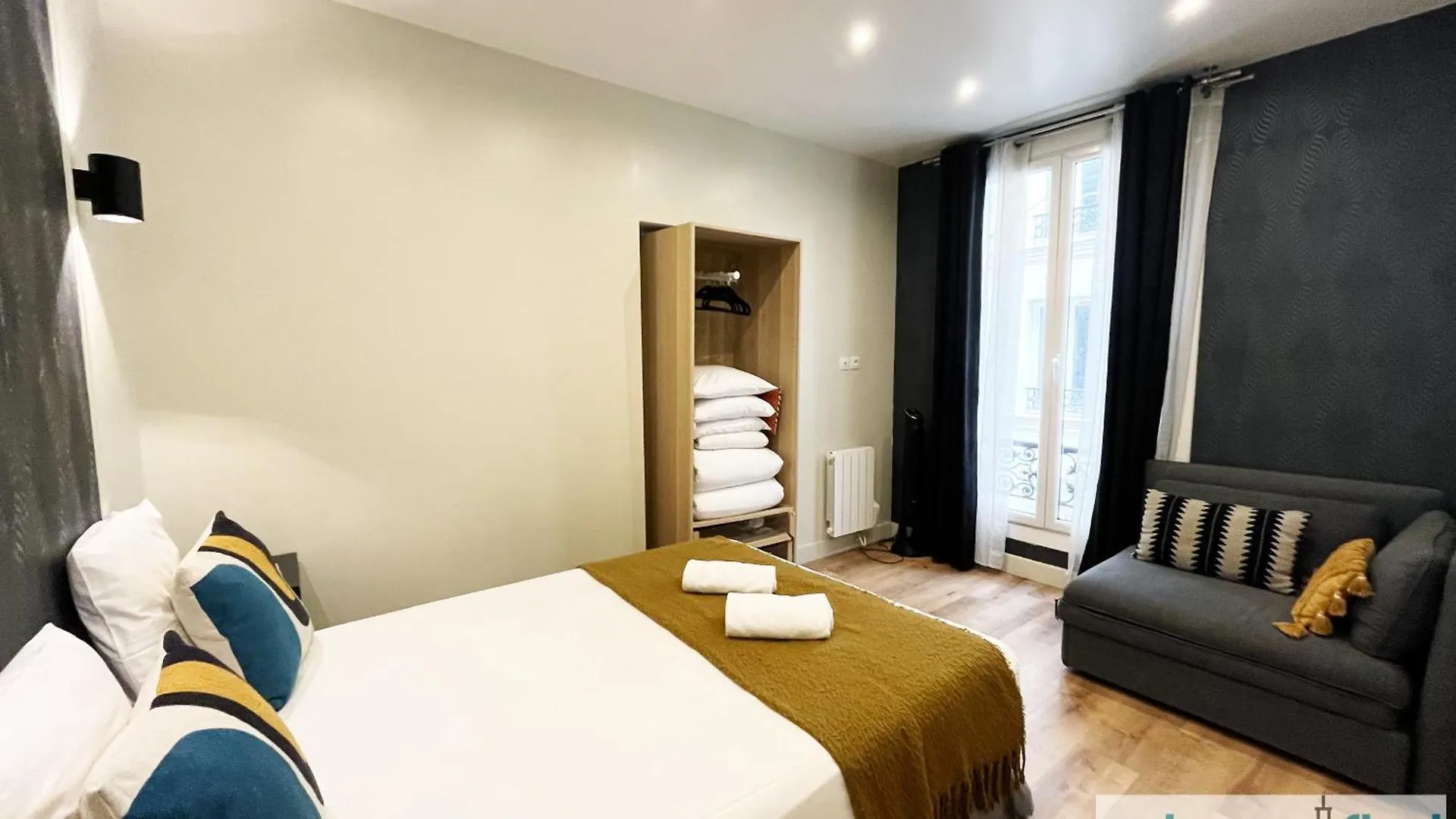 23 - Charming Parisian Flat In Paris Apartment